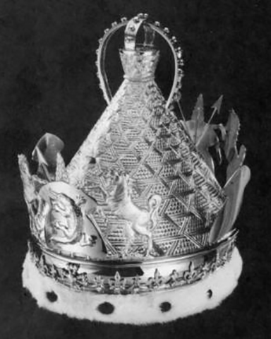 King-Moshoeshoe-II-of-Lesotho’s-Crown